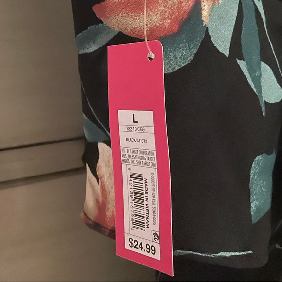 Spaghetti strap juniors dress, new with tags. Black with floral pattern - Picture 2 of 2